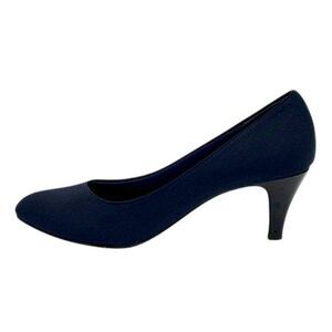 Elegant Navy Blue Pumps Size 6